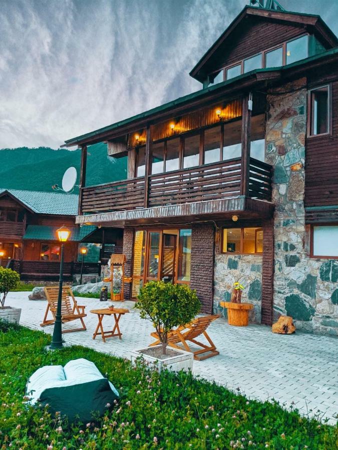 Hotel Banguriani Местия Екстериор снимка